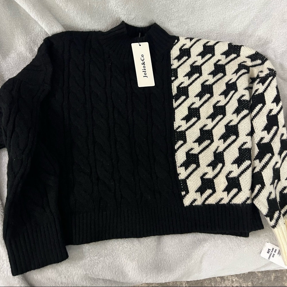 Brand new Jolio and Co oversize crop sweater Womens mixed houndstooth print